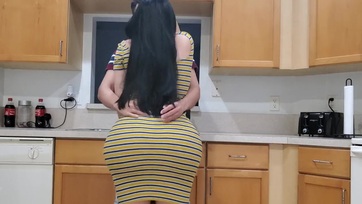 Termetes hátsójú barátnő megpakolva Thumb