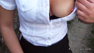 Magyar amatőr pipi készpénzért szopikál és kavar Thumb