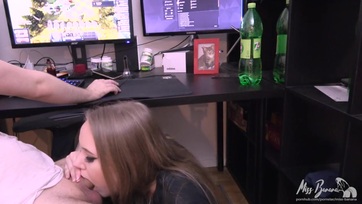 Kedvesem elsülésig cummantott Thumb