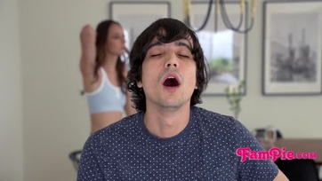 Dugd meg a szaftos nunimat , erre való egy vérbeli mostoha húgocska ! Thumb