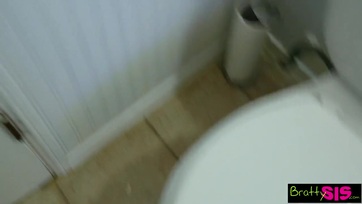 A mostohanővérem jókora picsája lovagol a farkamon! Thumb