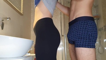 A felajzott faszim utánam jött és rendesen megfarkalta a fini nunámat a vécén Thumb