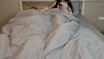 A pasi alaposan megbaszta a legjobb barátja beindult háziribancát nem jócskán az összekelésük után Thumb