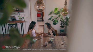 Fiatal picsák ketten szopikálnak Thumb