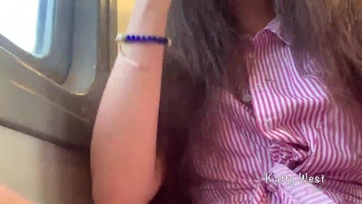 A perverz 18 éves pipi megmutogatta a tangáját és kirázta az anonim kölyök fütyijét Thumb