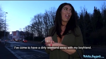 Ava Koxxx kemény mélytorok furulyázása és szeretkezése Thumb