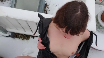 Amatőr vöröske germán kiscsajt kamatyol a faszija Thumb