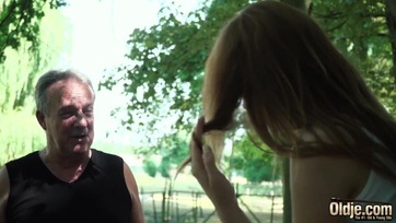 Apámmal az anyatermészetben Thumb