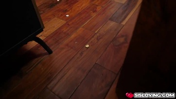 Mostoha bátyus végül csak megdöngette a kis szeximádó húgát Thumb