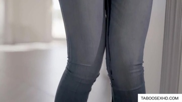 A mostoha lányával malackodik a kopasz szétvarrt pali Thumb