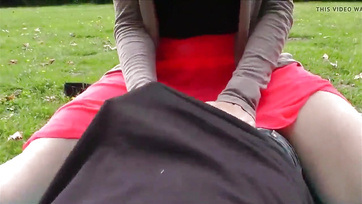 Suttyomban megdöngette és telegecizte a luvnyája borotvált pinácskáját a farmon Thumb