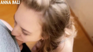 Minek vennék maszturbátort ha megbaszhatom a mostohanővérkém lucskos vagináját is? Thumb