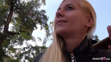 Felkeményítette a bajor utca ügynök répáját a félős pesti sunci hogy a pinájába beengedje Thumb