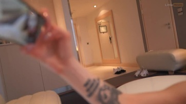 A szexis rossz lány engedte hogy kotongumi nélkül megkeféljem és telespricceljem a nunikáját Thumb