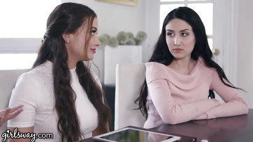 Az összekelése előtt még kuffantottak egy fergetegeset trióban a kéjenc suncik Thumb