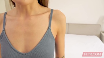 Egy kiadós kúrás után megtöltötték a kisdudájú magyarországi kiscsaj nuniját Thumb