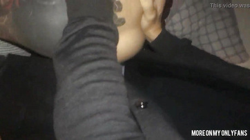 A mamucija férjecskéje és annak spanja spriccelte színültig a kis szuka száját Thumb