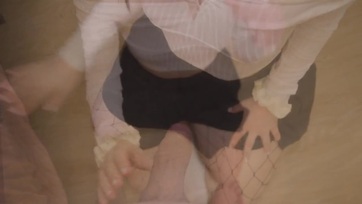 A tüneményes iskolatársnőm a gimnázium után megkóstolta a kolbászomat és esdekelt hogy kúrjam meg Thumb