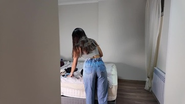 Háromszor is leszedtem a mostohaanyukám gatyeszát és megbaszarintottam a fenséges puncikáját Thumb