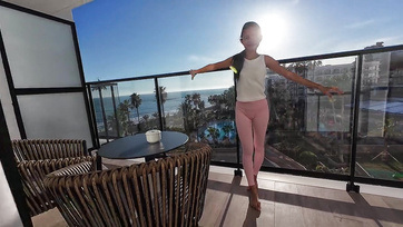 Az irreálisan keményfarkú öregember elvonszolta nyaralni a bájos ázsiai származású bébit egy szopásért ellenértékül Thumb